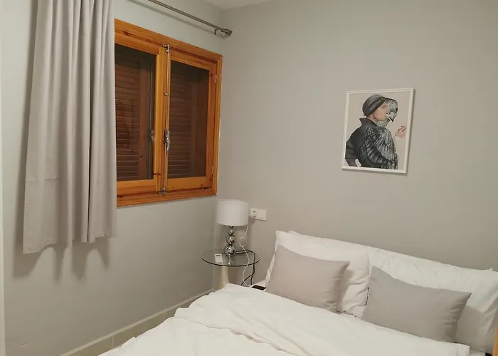 Naufragos Apartment *